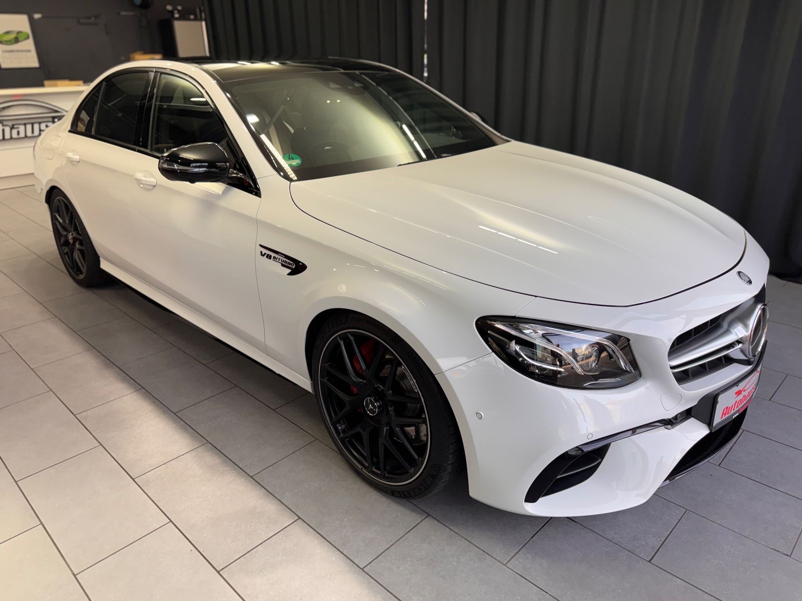 Fahrzeugabbildung Mercedes-Benz E 63 S AMG 4Matic+|AMG DRIVER|BURMESTER|TV|VOLL