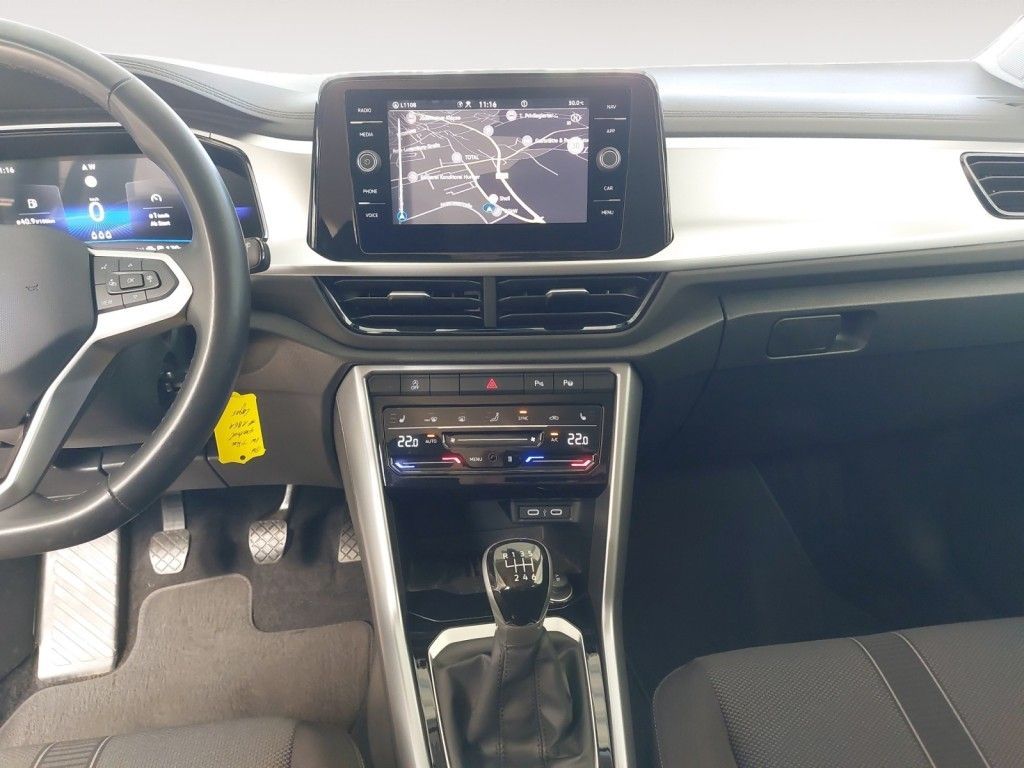 Fahrzeugabbildung Volkswagen T-Roc 1.5 TSI Life AHZV Standheizung