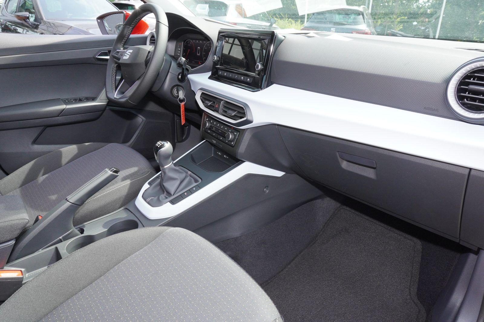 Fahrzeugabbildung SEAT Arona 1.0 TSI Style OPF (EURO 6d) Style Edition,