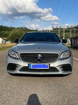 Mercedes-Benz C 300 / Top Zustand / AMG Line 