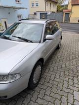 Audi A4 1.6 Avant (ESP) - - Audi A4 aus 2000: Kombi