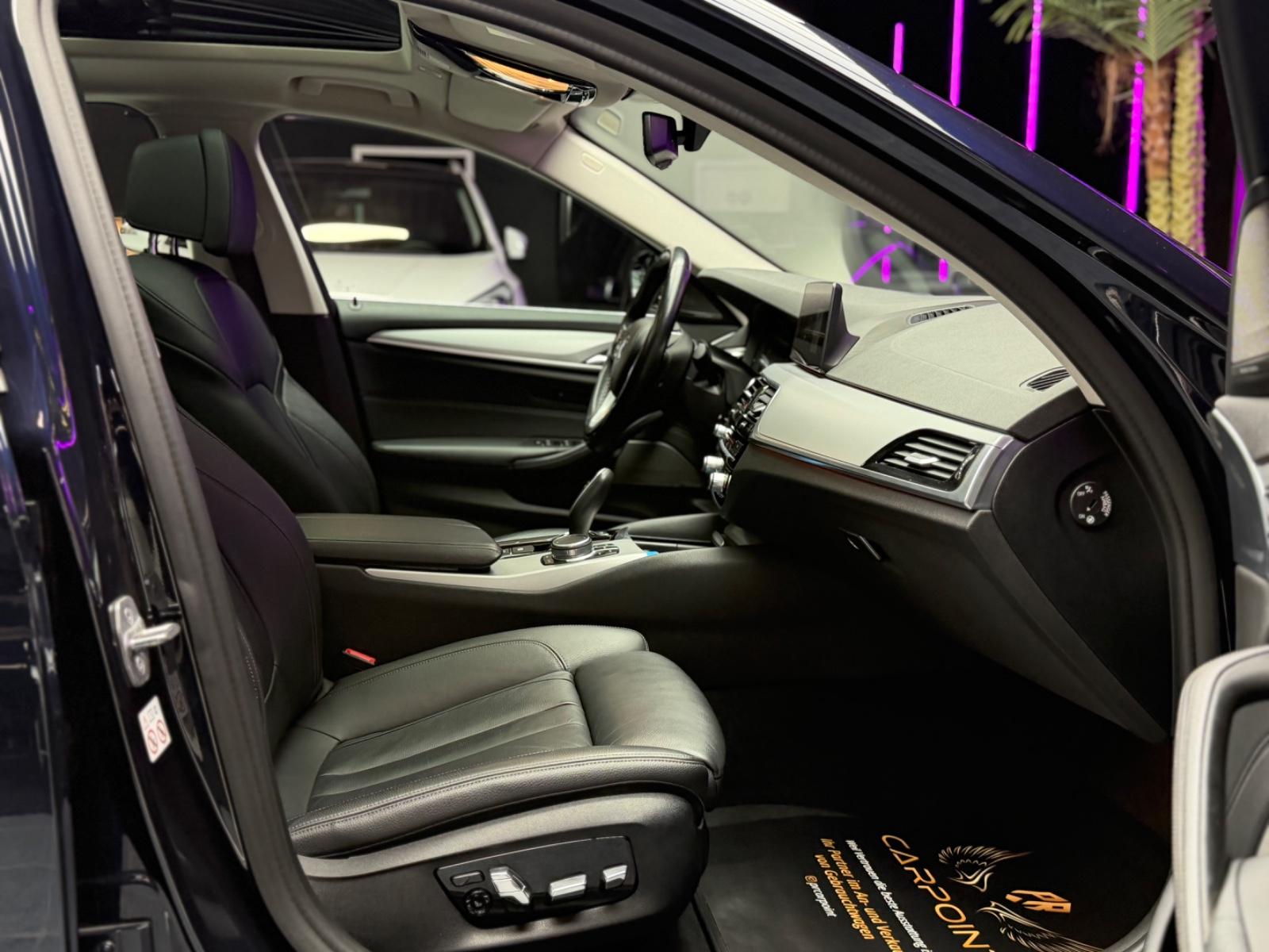 BMW 520  TouringLED/Volleder/Virtl/Standheizung/Pano