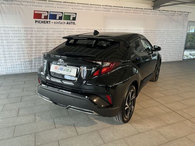 Toyota C-HR 2.0 Hybrid Team Deutschland