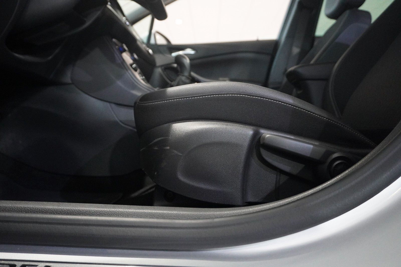 Fahrzeugabbildung Opel Astra K Lim. 1.4T INNOV. NAVI/LED/KAMERA/TEMP.