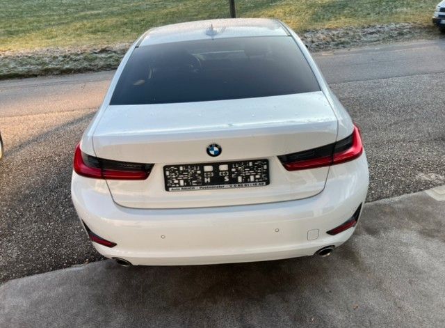 BMW 318 3 Limousine 318 i Advantage foto 2