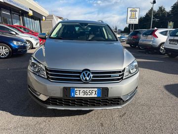 Volkswagen Passat Alltrack - 2