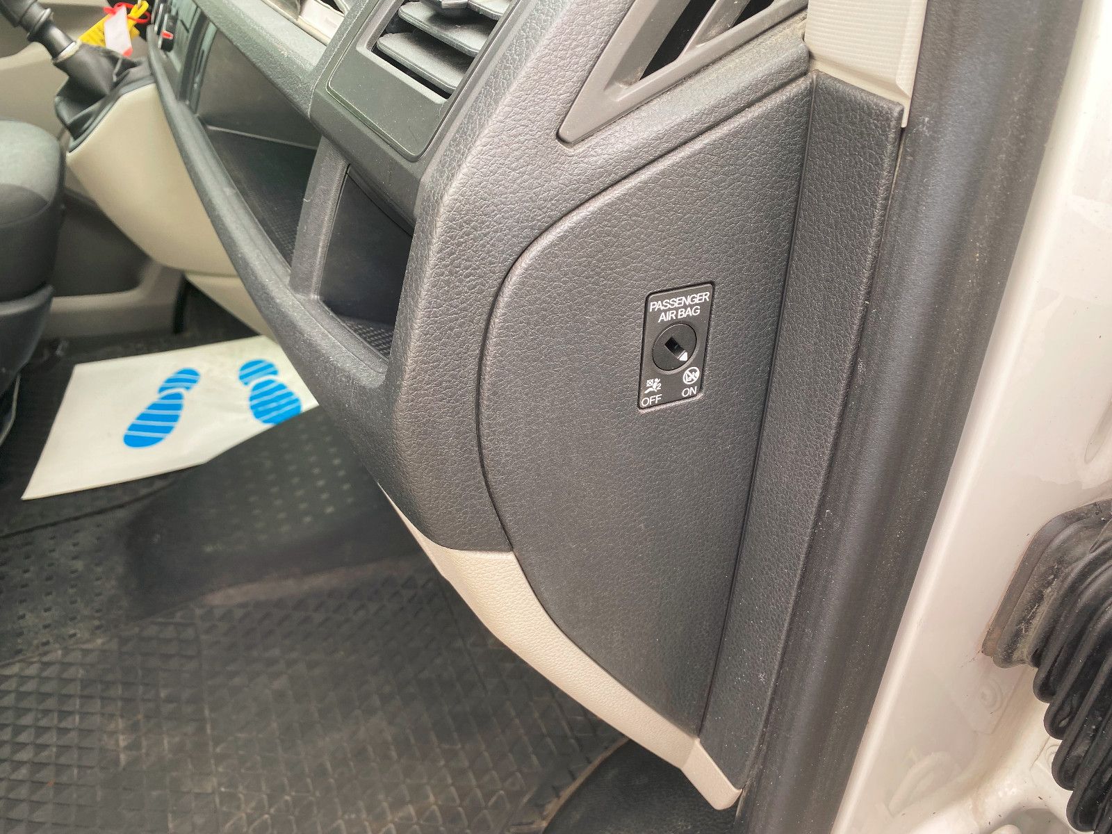 Fahrzeugabbildung Volkswagen T6 Transporter Kasten Hochdach lang,AHK