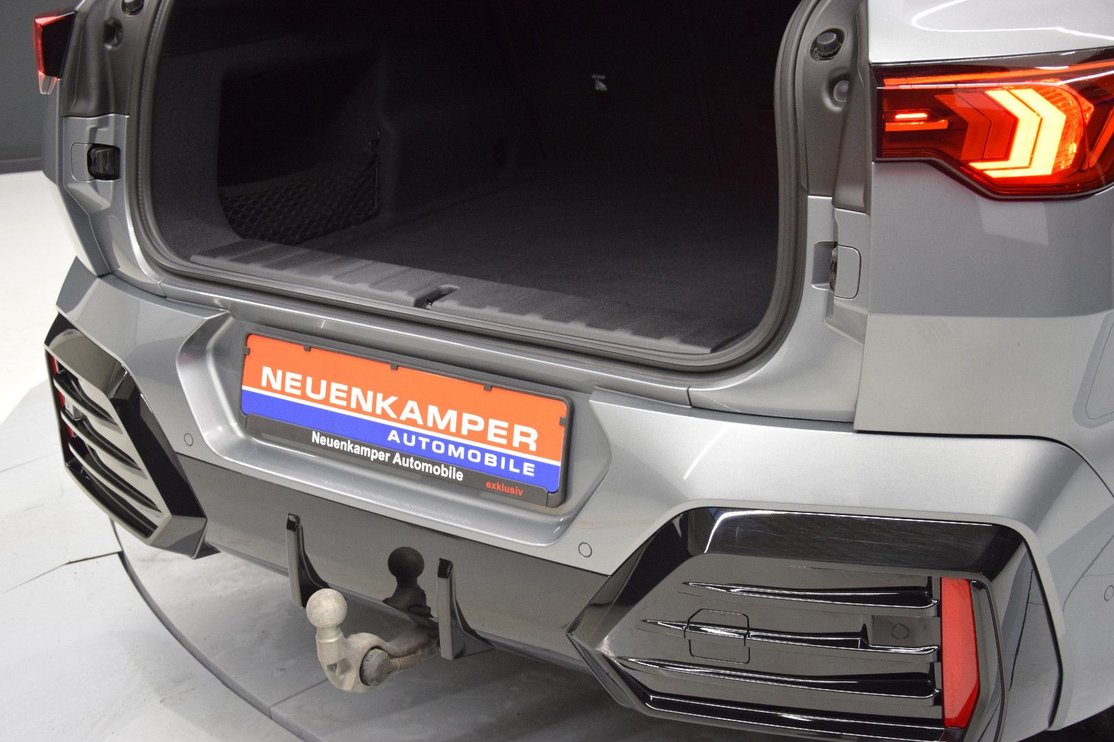 Fahrzeugabbildung BMW X2 20d xDrive M Sport 360° Pano HuD AHK h/k ACC