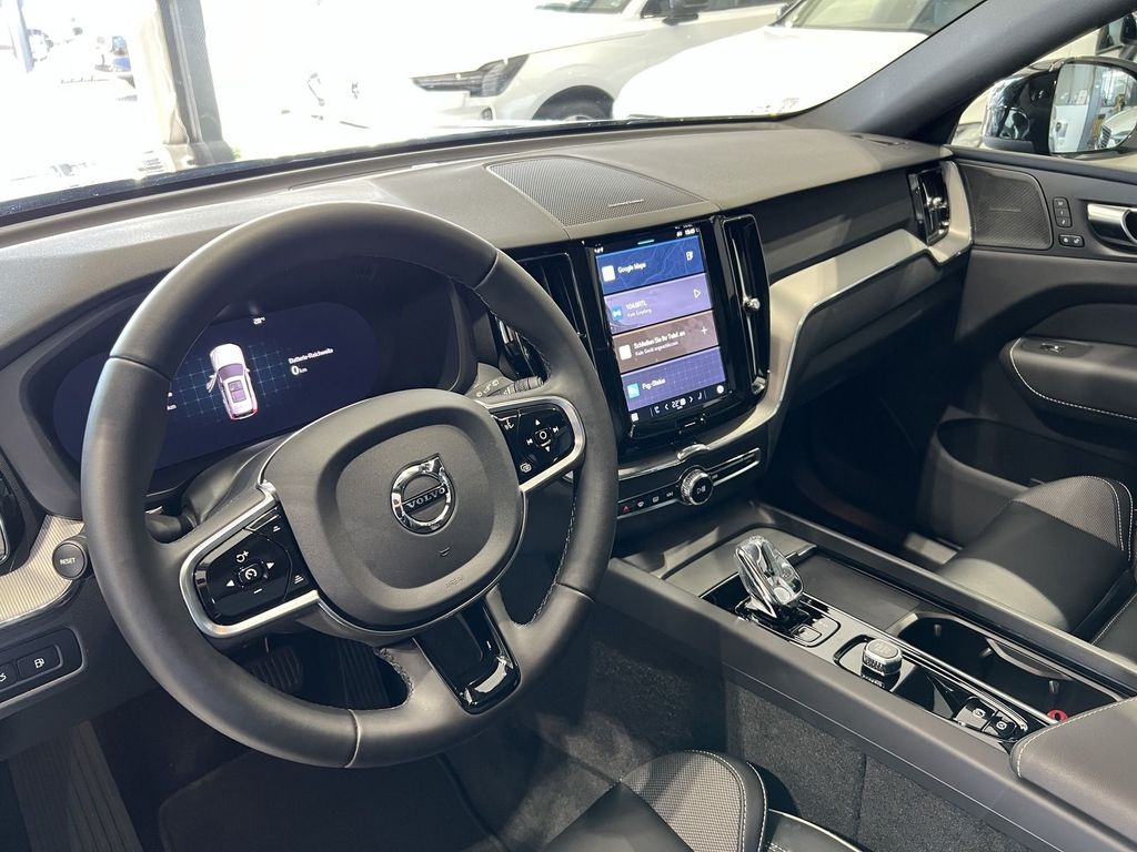 Volvo XC60 T6 Plus Black Edition Recharge AWD AHK 360°