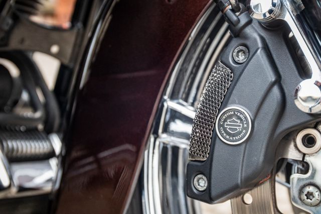 Fahrzeugabbildung Harley-Davidson CVO STREET GLIDE 110 cui FLHXSE - G&R MOTOR -