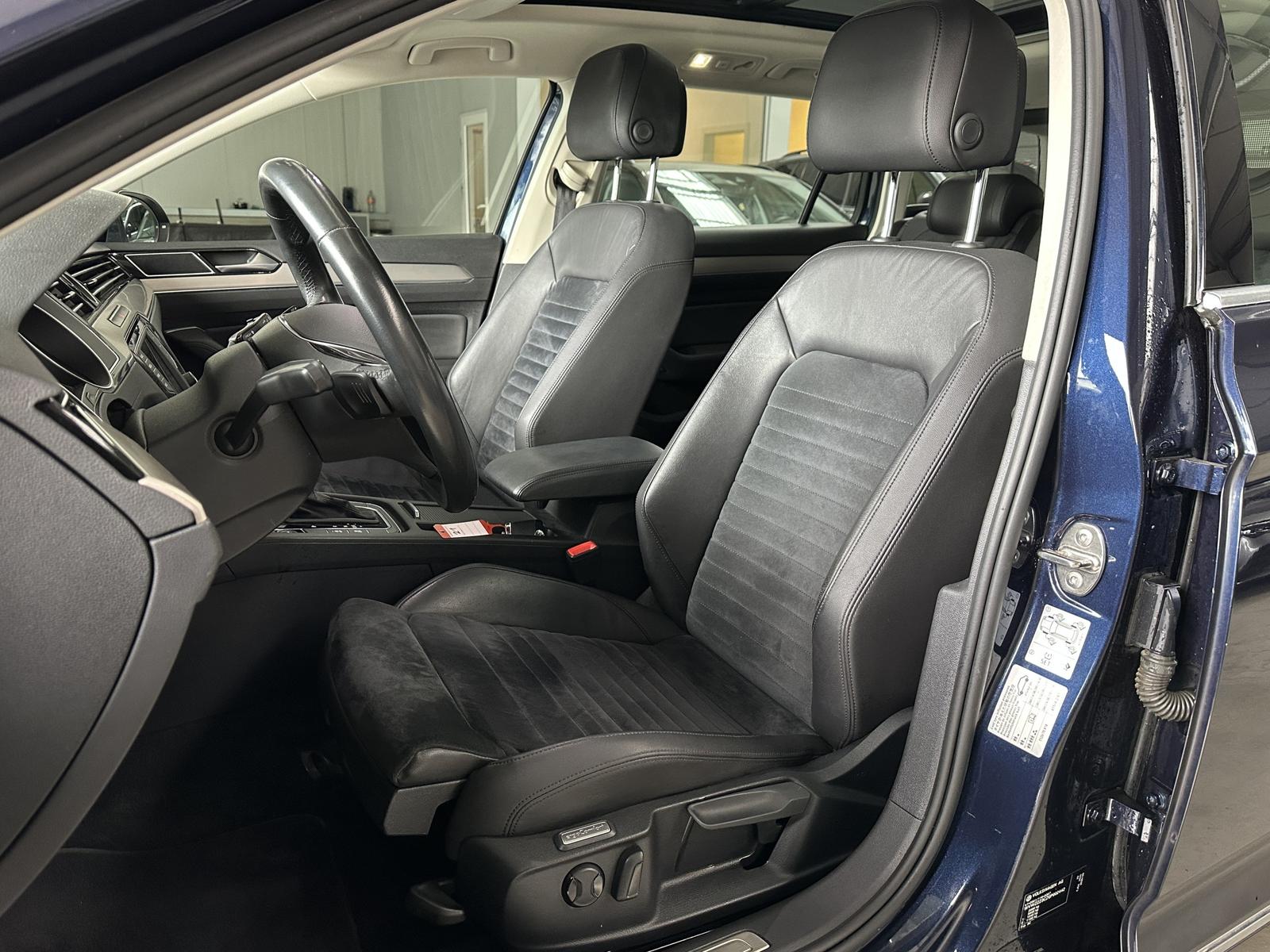 Volkswagen Passat Highline Pano AHK SHZ Navi ACC