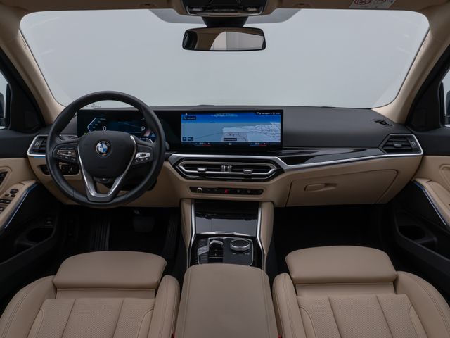BMW 330, 2023 — 39