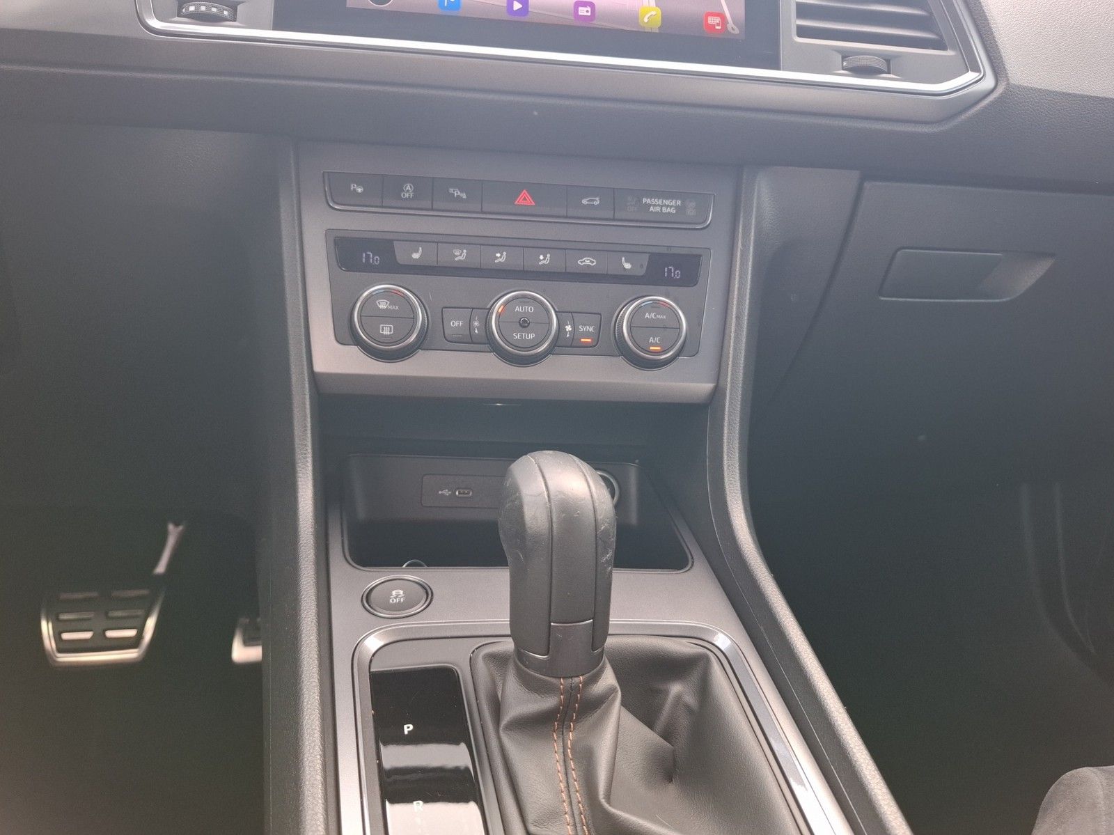 CUPRA Ateca 2.0 TSI 4Drive DSG / AHK / ACC / LED / NAV - Image 14