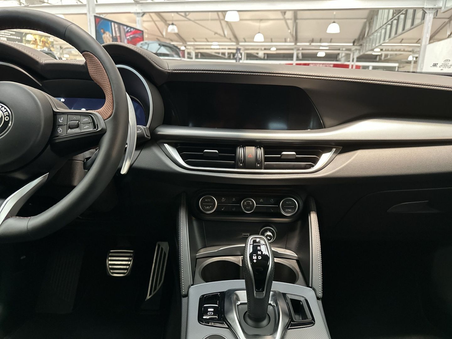 Alfa Romeo Stelvio - Bild 11