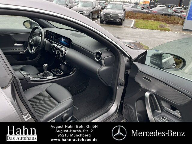 Fahrzeugabbildung Mercedes-Benz CLA 180 PROGRESSIVE/LED/PTS/NAVI/AMG18ZOLL