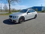BMW 335i Coupé - BMW 335: Teilleder