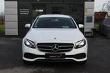 Mercedes-Benz E 300 de Lim.*LED*STANDHZG*NAVI*KAMERA*PDC*SHZ* - Mercedes-Benz E 300 mit Diesel-Antrieb: Limousine
