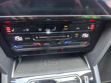VW Passat Variant 2.0TDI Elegance DSG+Alcantara+LED, Bild 16