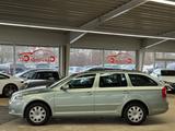 Skoda Octavia 1.4 TSI Combi 1Hand *SHZ*NAV*RK*CarPlay* - Skoda Octavia aus 2010: Kombi