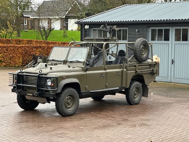 Land Rover Defender 130 WMIK