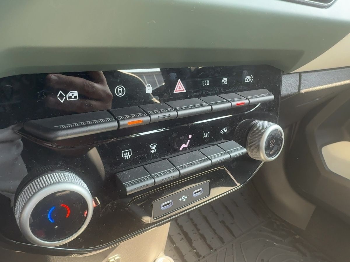 Fahrzeugabbildung Dacia Spring Extreme ELECTRIC 65