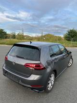 Volkswagen Golf VII 1.5 TSI Highline R-LINE LED TÜV NEU - Volkswagen in Erlangen