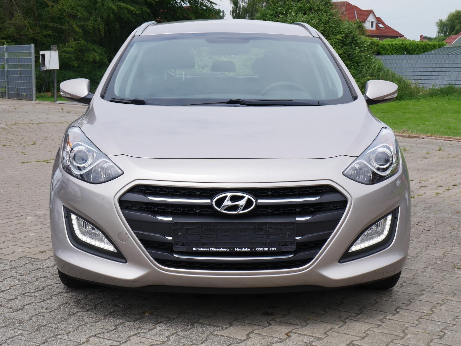 Hyundai i30 cw blue Trend