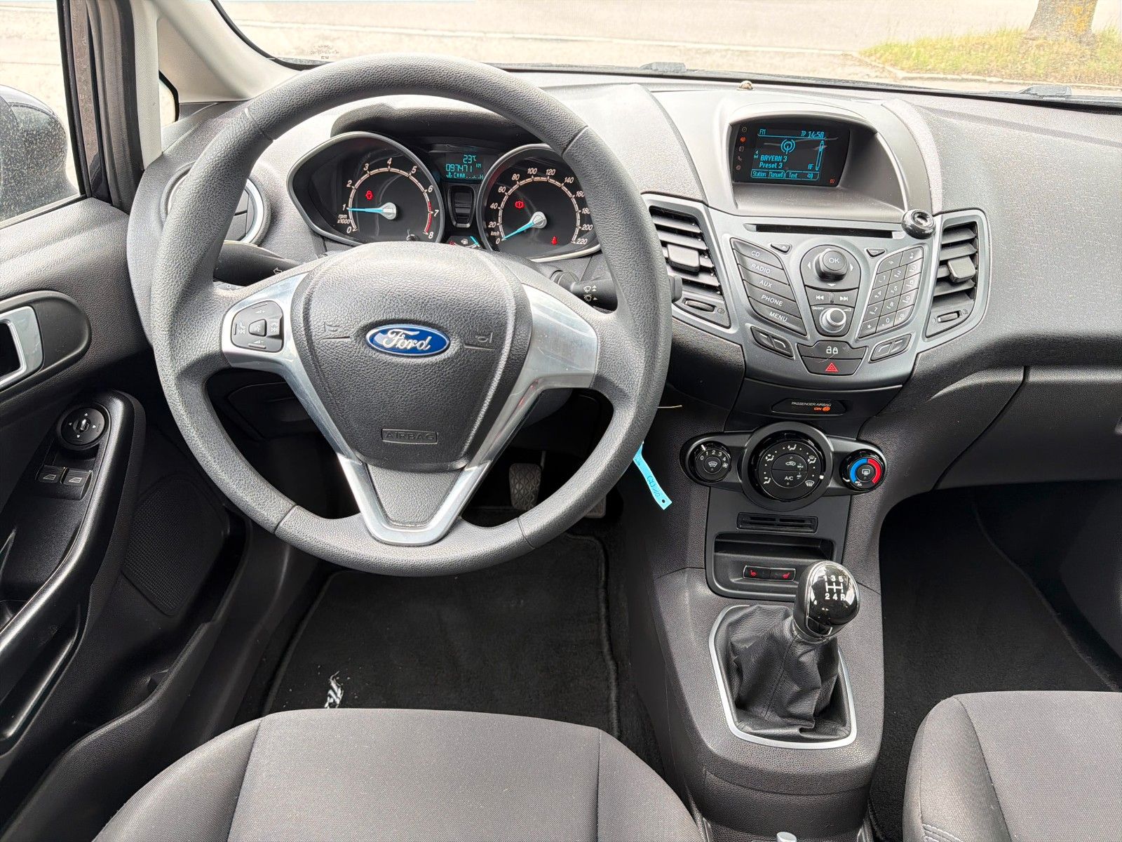 Fahrzeugabbildung Ford Fiesta Sync Edition, WINTER-PAKET