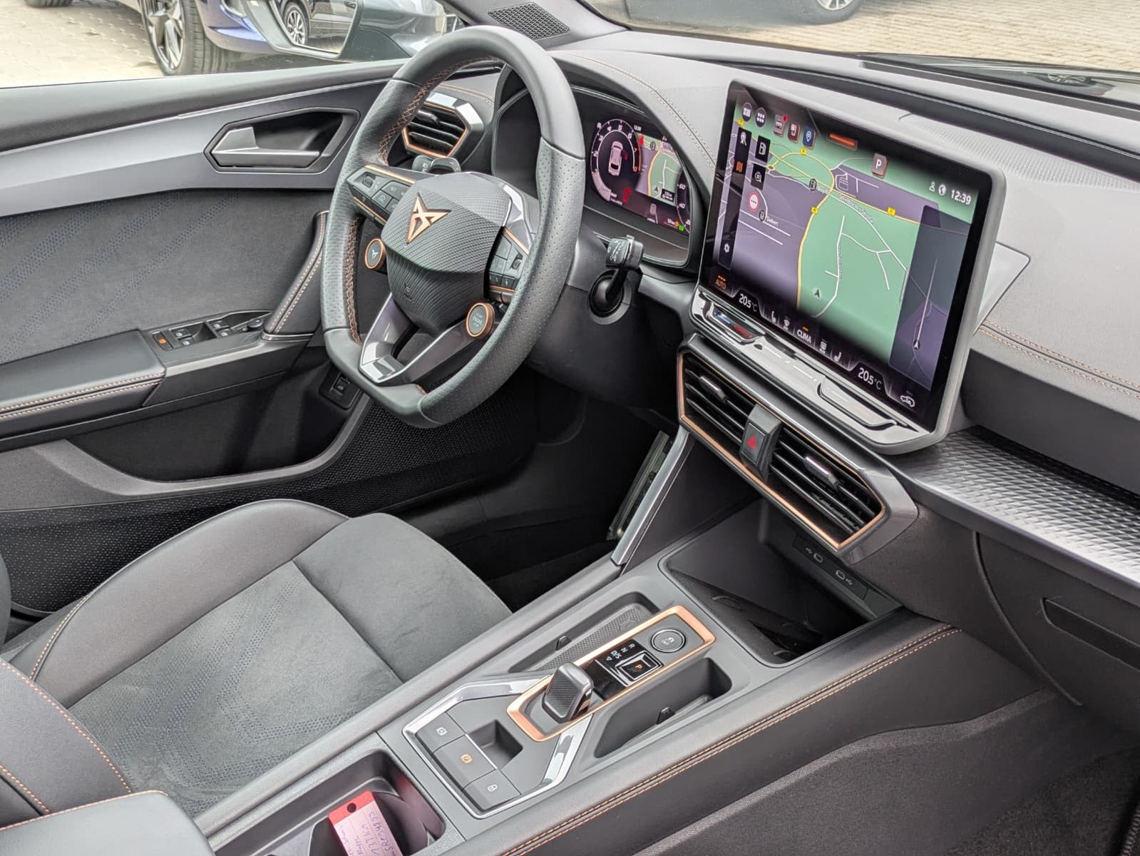 Fahrzeugabbildung CUPRA Leon 1.5 eTSI *PANO*ALCAN.*Drive2*ACC