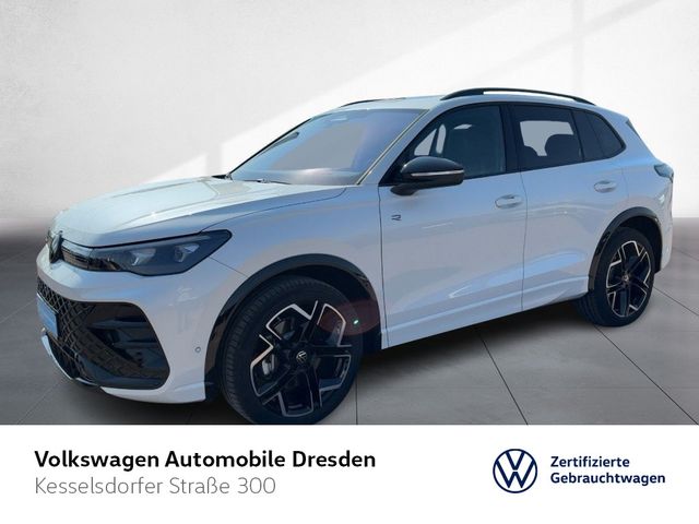 Volkswagen Tiguan R-Line 2,0 l TDI 4M DSG AHK LEDER PANO