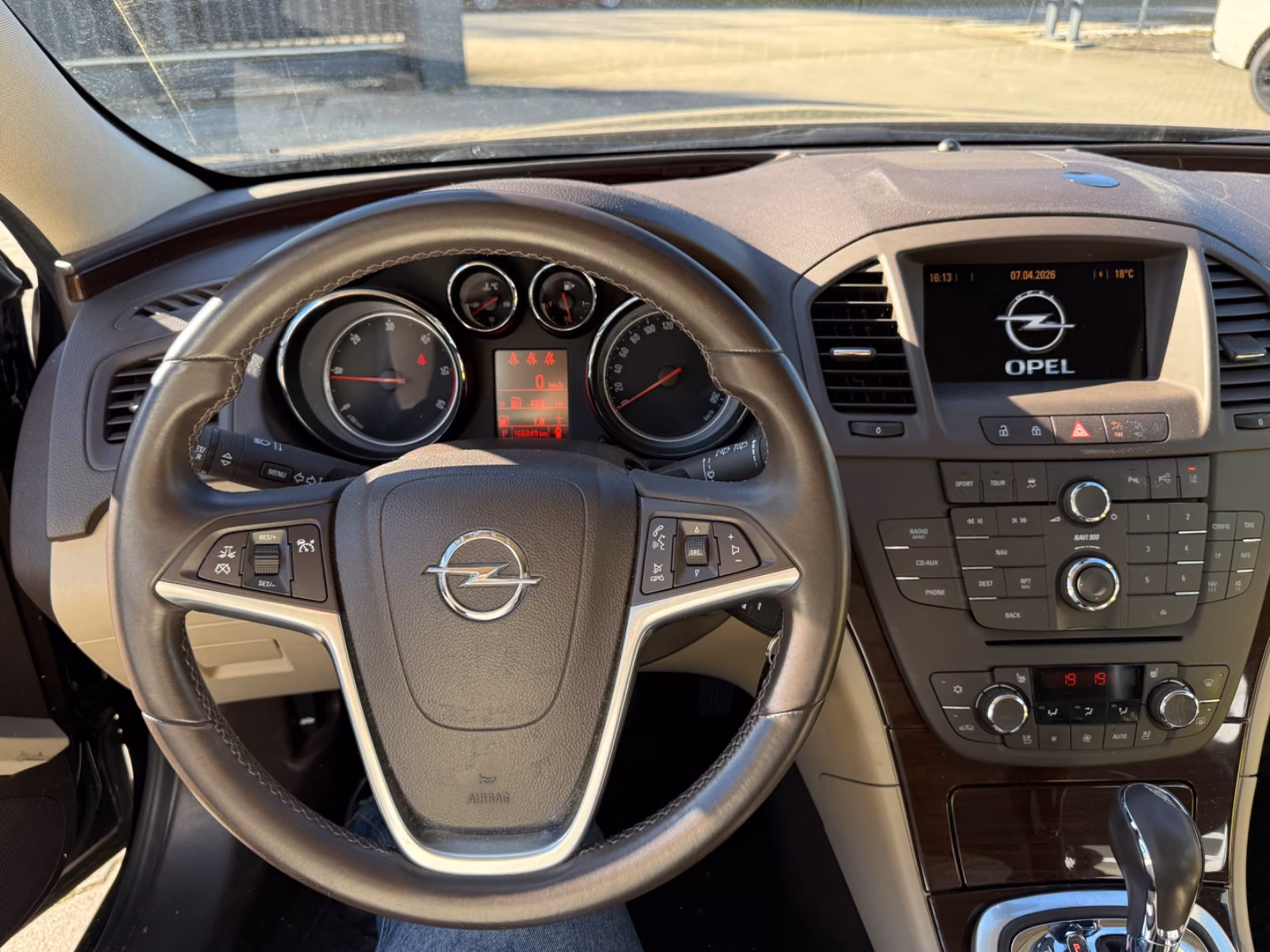 Opel Insignia 2013 — photo 13