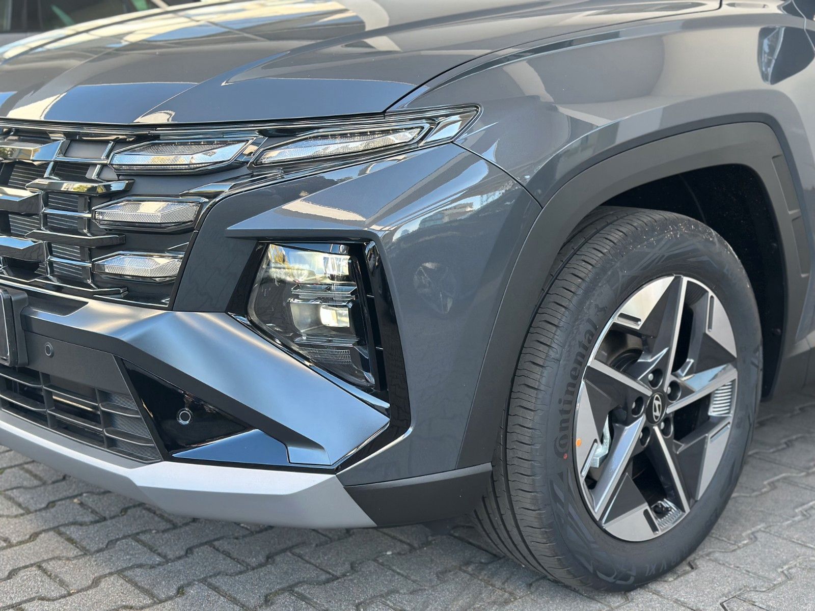 Fahrzeugabbildung Hyundai Tucson 1.6 T-GDI Trend Kamera,LED,Navi,SHZ,ACC