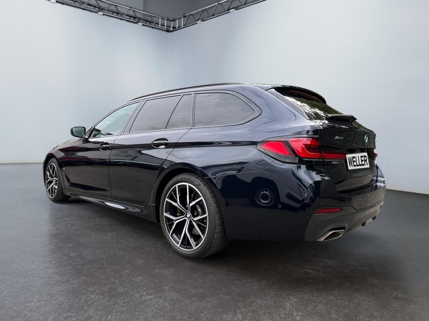 BMW 520 d xDrive Touring M Sport *LED*HiFi*Leder*ACC