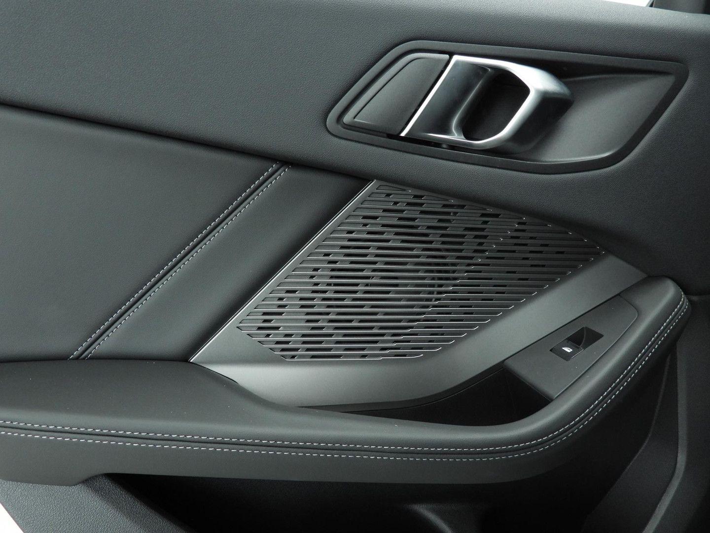 BMW 1 Series 1 Serie 5-türig M-Sportpakket LED Lede, миниатюра 18