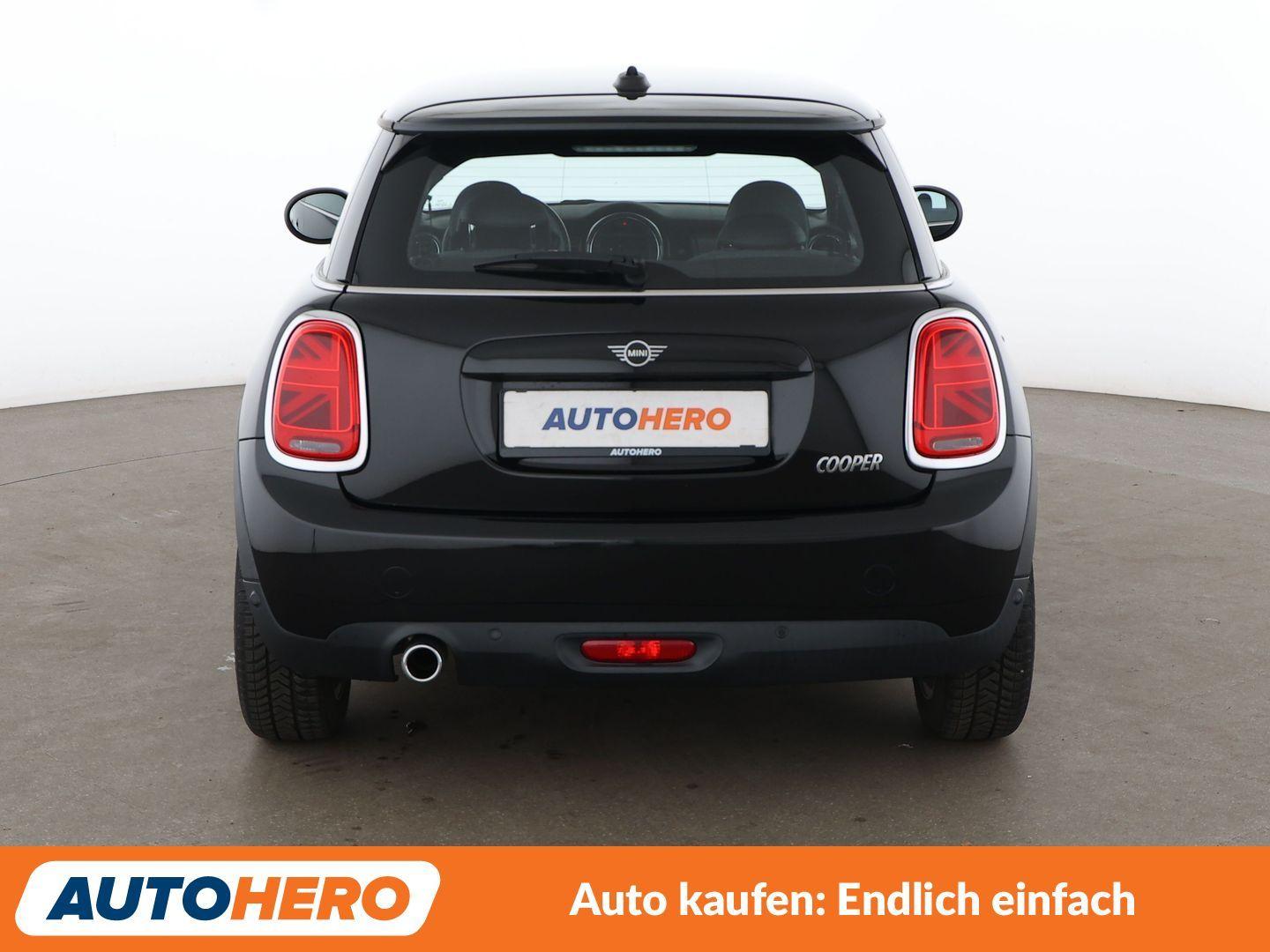 MINI Cooper Aut.*NAVI*LED*PDC*SHZ*KLIMA*TEMPO*
