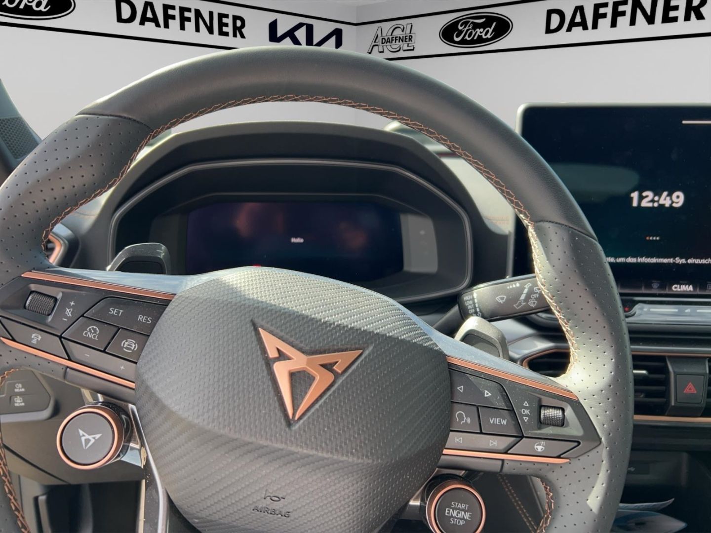 Fahrzeugabbildung CUPRA Formentor 1.5 eTSI 110 kW Navi Digitales Cockpit