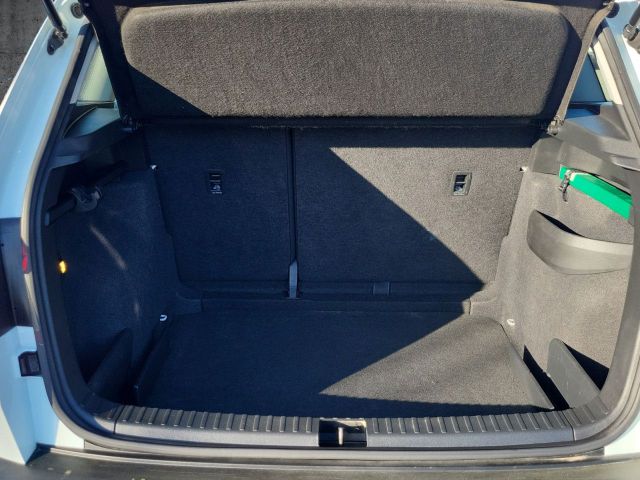 Karoq 1.0 TSI Ambition Front Assist Sitzhzg.