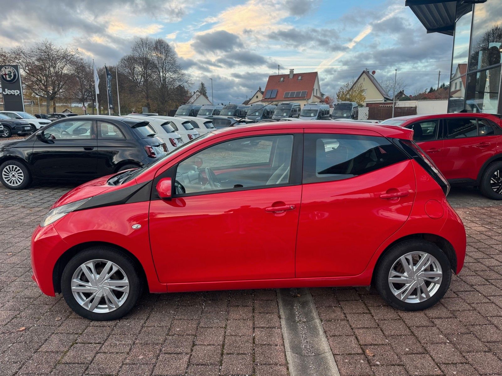 Fahrzeugabbildung Toyota Aygo x-play touch | Kamera | Radio | USB