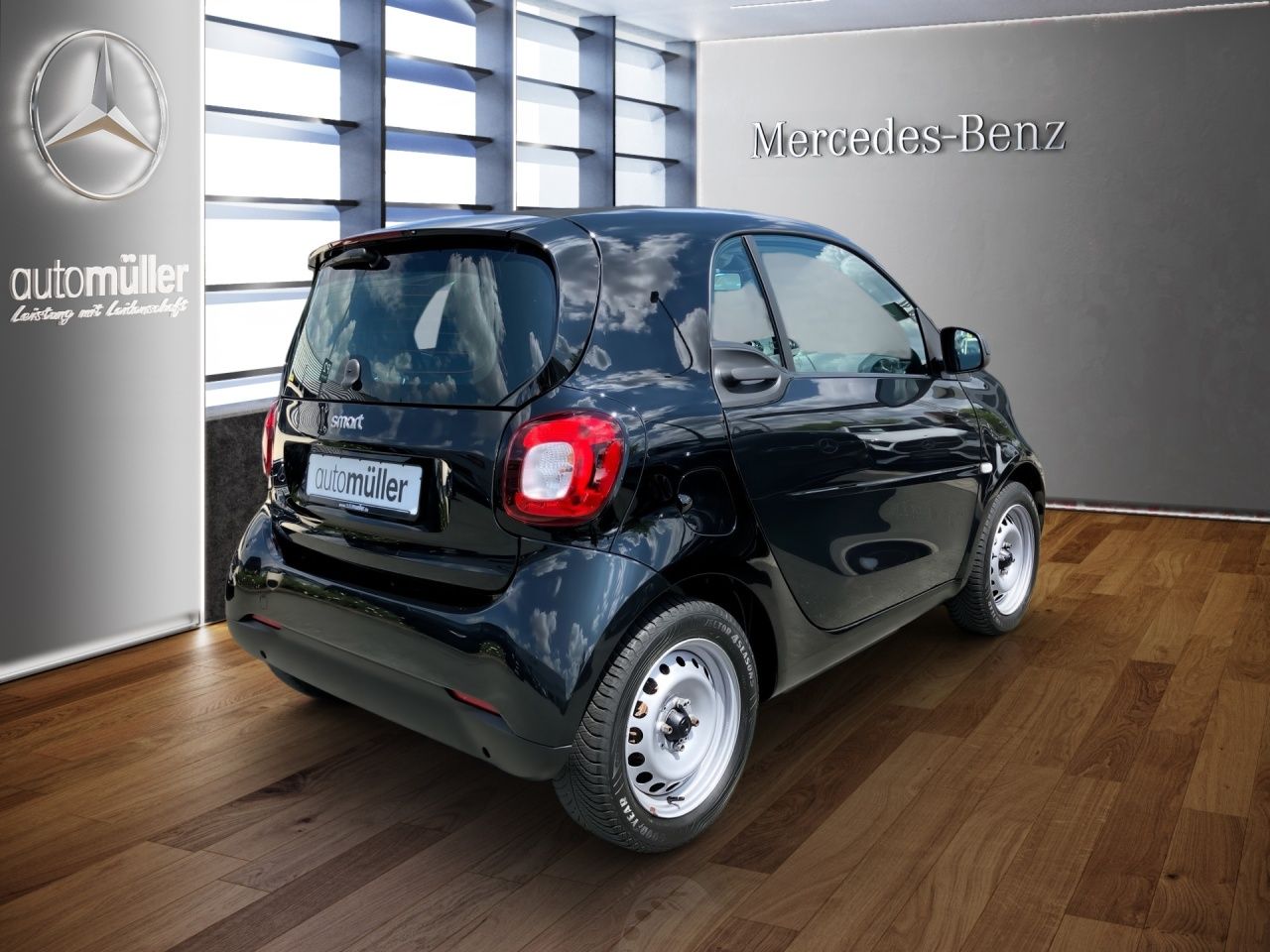 Fahrzeugabbildung Smart smart EQ fortwo 22KW+SITZHEIZ+KLIMAAUTO+DAB+USB