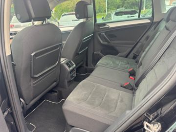 Volkswagen Tiguan - 9