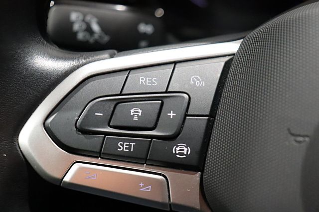 T-Roc Style 1.0 TSI BlackStyle AHK Winterr. ACC 