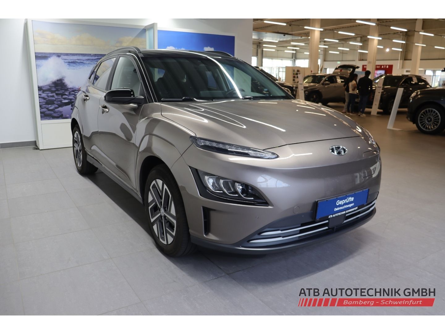 Fahrzeugabbildung Hyundai KONA Elektro Trend 2WD 39,2 kWh 96,6% SOH LED AC