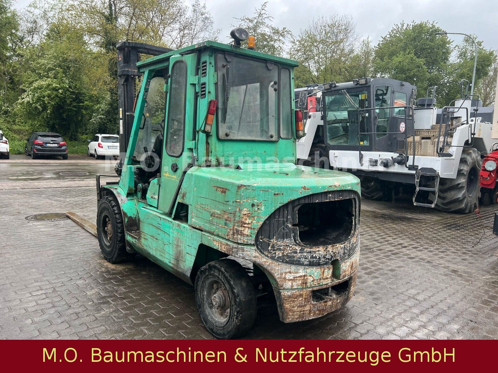 Fahrzeugabbildung Mitsubishi FD 50 K -2 / 5t / 3,80 m / Duplex / SS