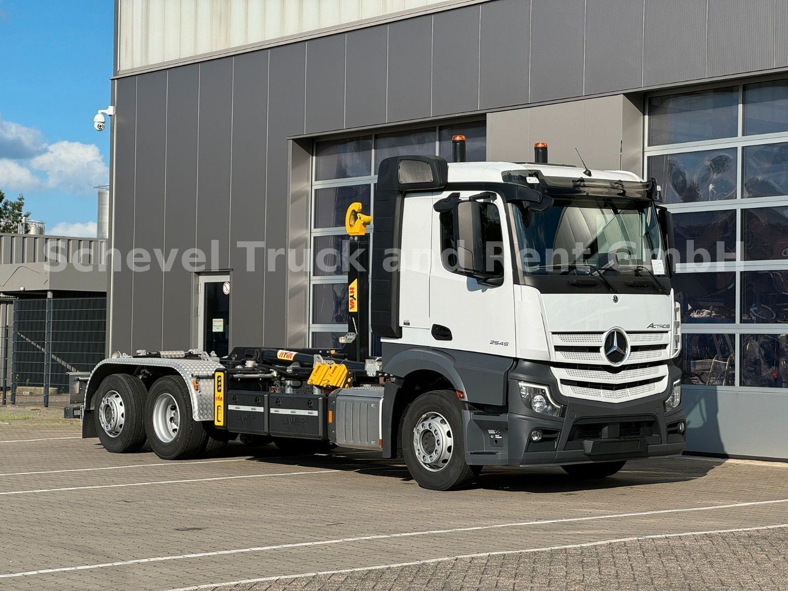 Fahrzeugabbildung Mercedes-Benz Actros 2545 6x2-4 Abrollkipper HYVA  Lift/Lenk