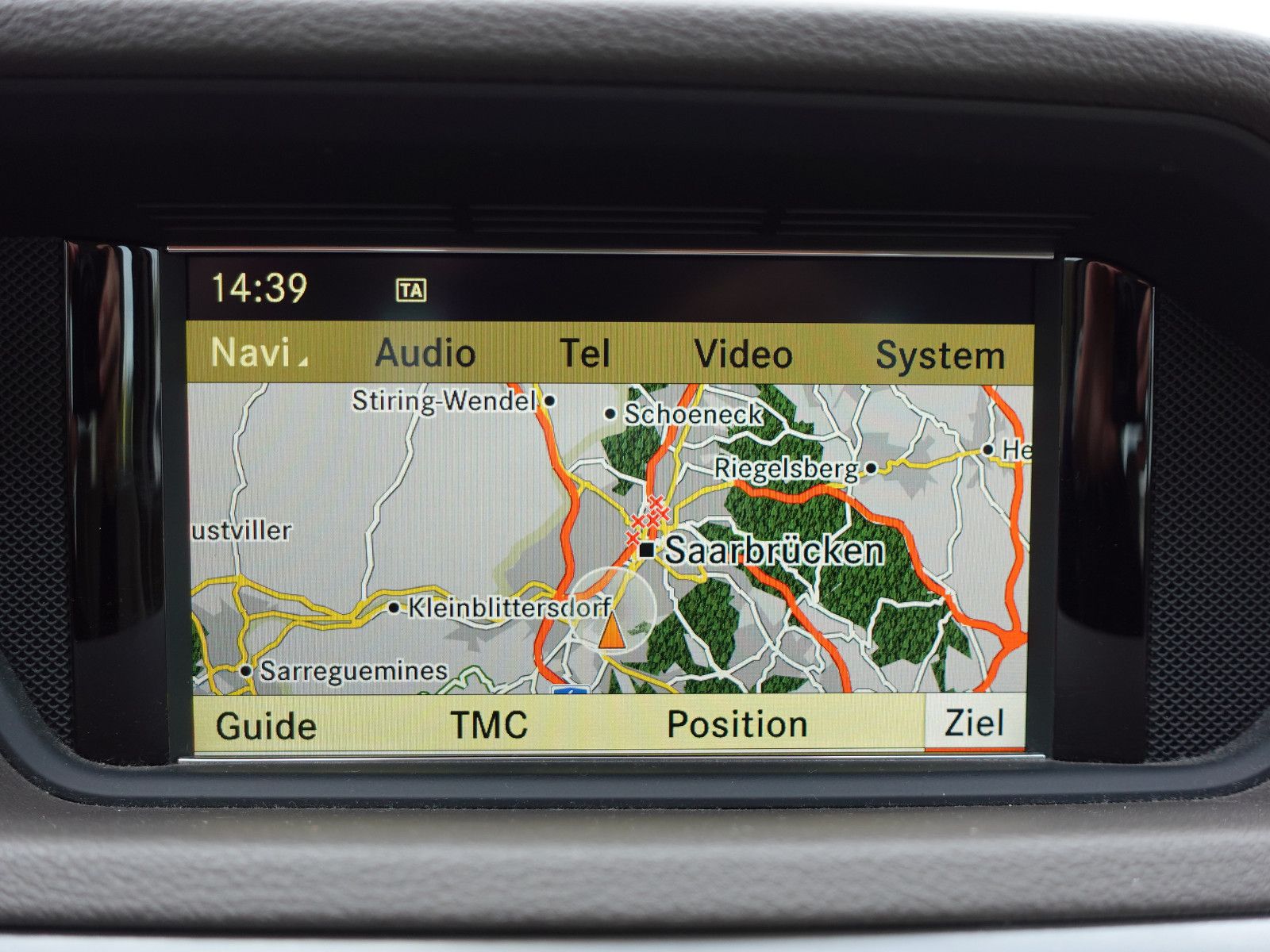 Fahrzeugabbildung Mercedes-Benz E 350 CGI Elegance,Navi,Sitzhzg,Händlerfahrzeug