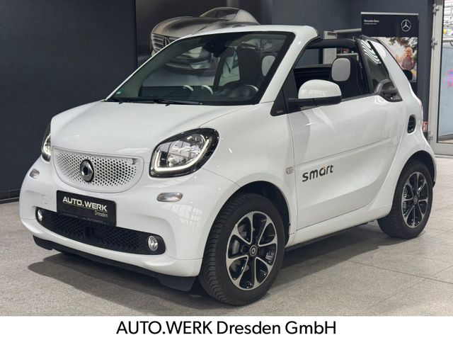 Smart fortwo cabrio passion*NAVI*SHZ*KLIMAAUTO*LED*LMF