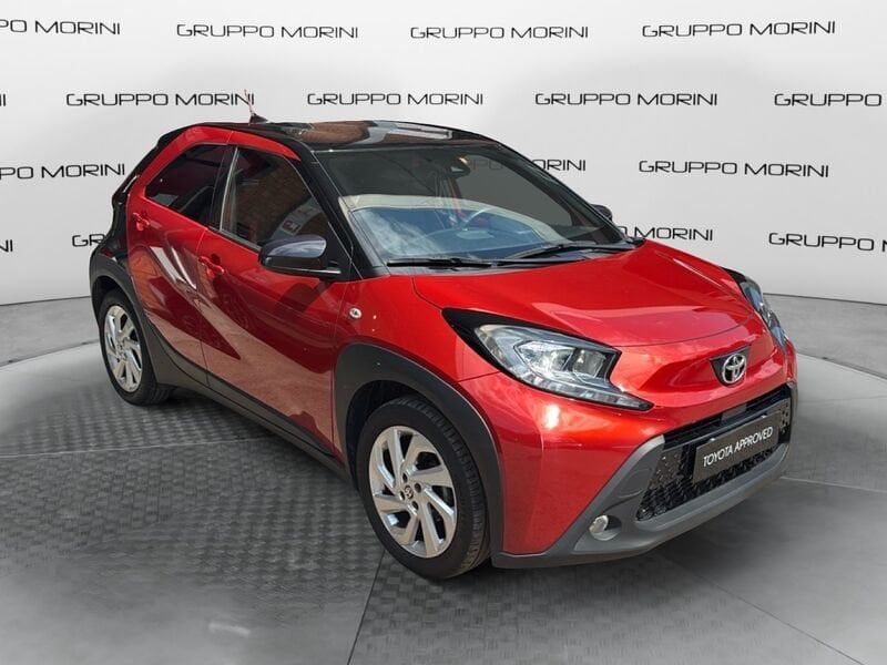 Toyota Aygo X 1.0B (72 CV) Lounge S-CVT imagem 2