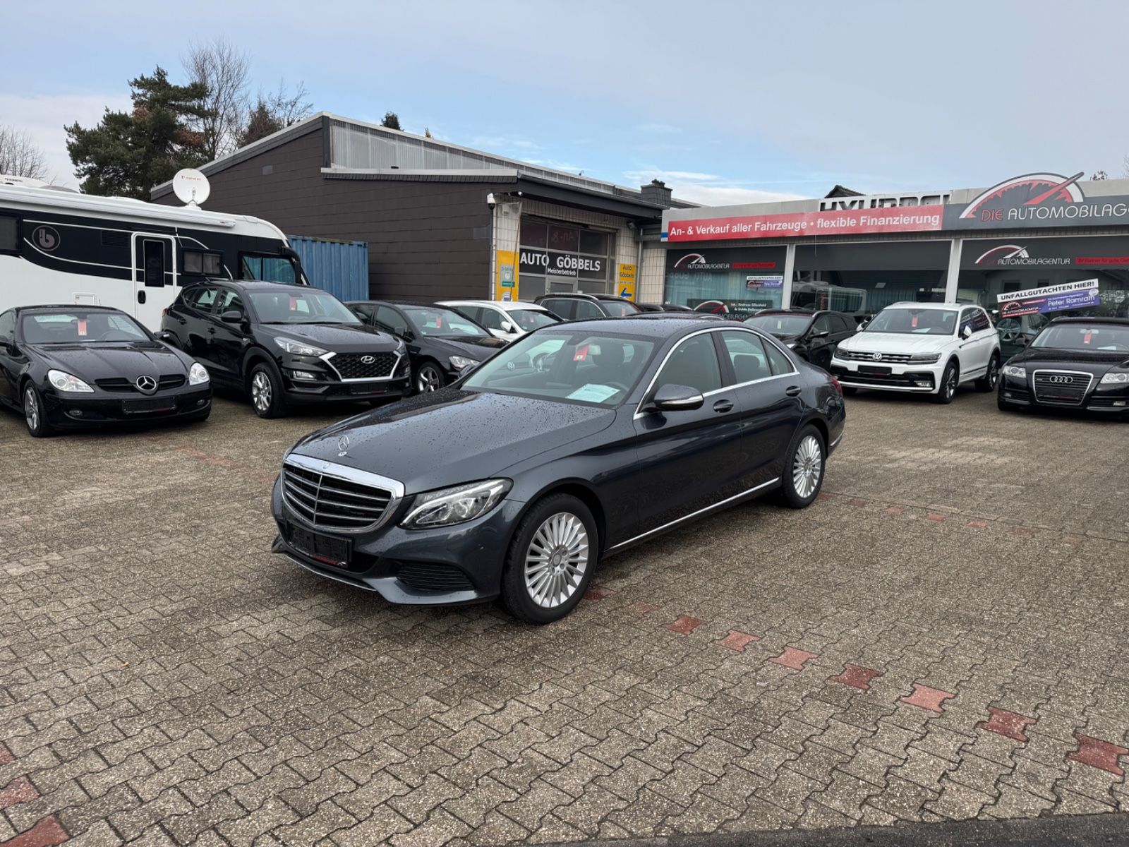 MERCEDES-BENZ C 180 Exclusive Limo 7-G ILS NAVI PDC TEMPO 2.H