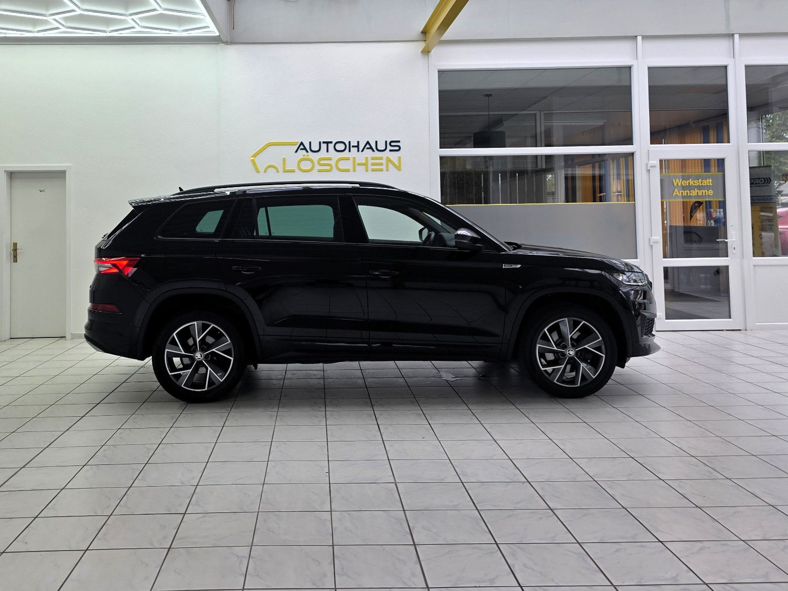 Skoda Kodiaq Sportline 4x4 7-Sitzer Businesspaket Navi foto 7
