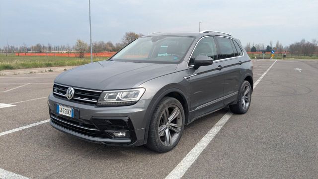 Volkswagen Tiguan 2.0 TDI SCR DSG 4MOTION Sport 